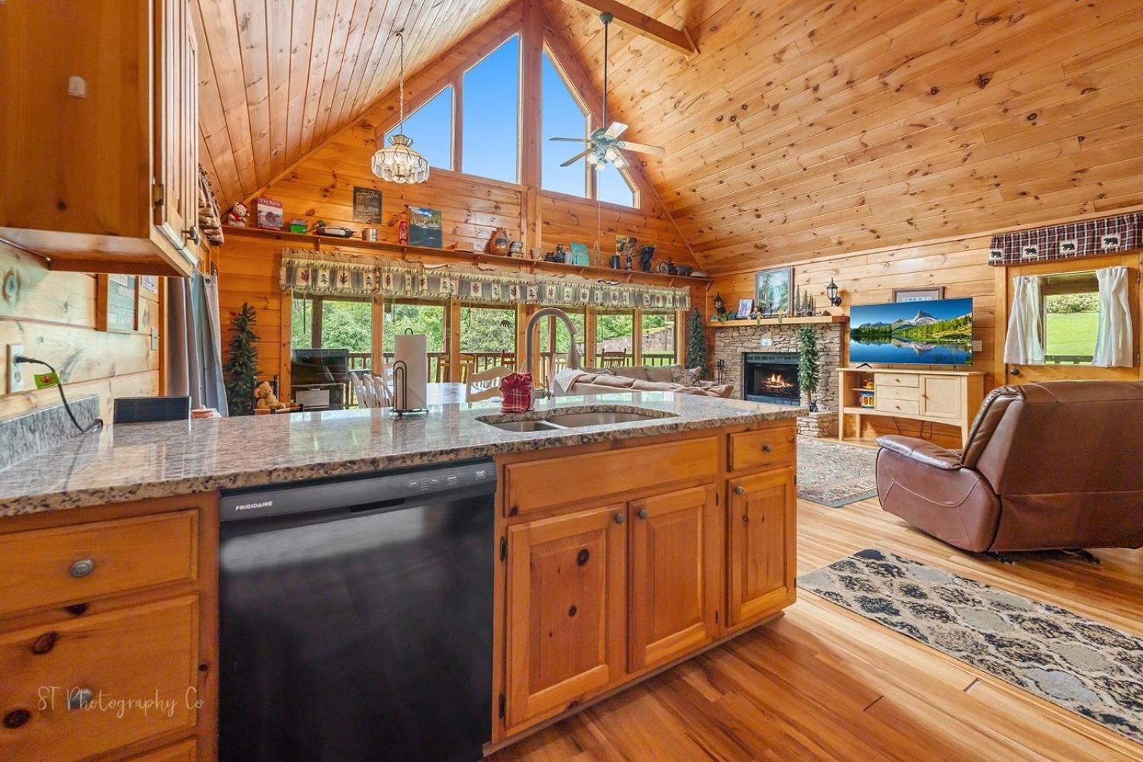 Hibernation Station Cabin Сев'єрвілл Екстер'єр фото