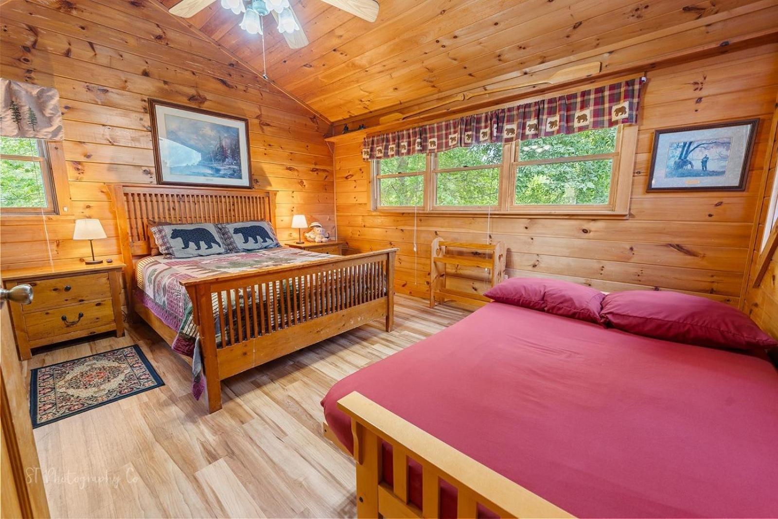 Hibernation Station Cabin Сев'єрвілл Екстер'єр фото