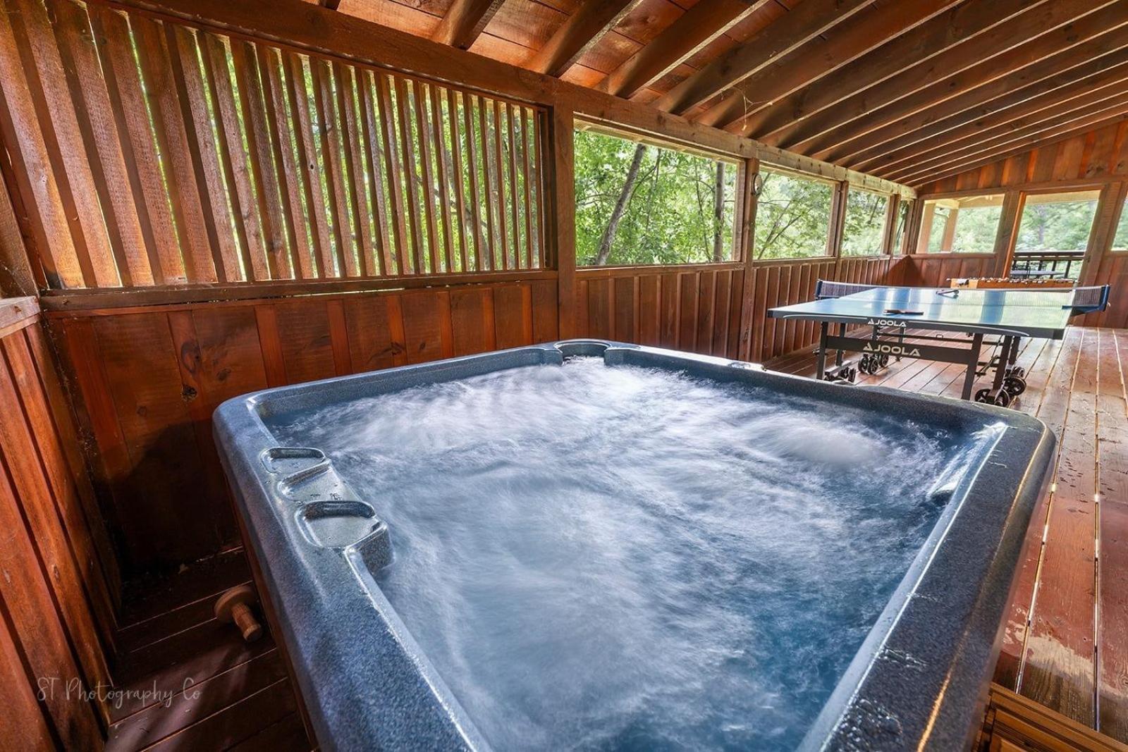 Hibernation Station Cabin Сев'єрвілл Екстер'єр фото